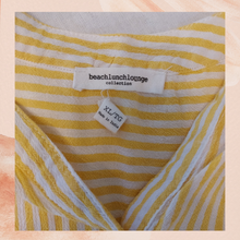 Laden Sie das Bild in den Galerie-Viewer. Yellow &amp; White Striped Sleeveless Blouse (Pre-Loved) XL
