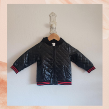 Cargue la imagen en el visor de la galería, Black Faux Quilted Leather Hoodie Jacket Size 24 Months
