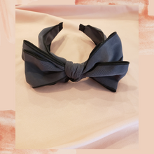 Load image into Gallery viewer, &quot;Caasi Bow&quot; Headband (Gray)
