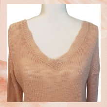 Carica l&#39;immagine nel visualizzatore della galleria, Pink Light Knit Sweater Charlotte Russe Small (Pre-Loved)
