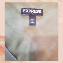 Laden Sie das Bild in den Galerie-Viewer. Express Deep Olive Long Sheer Sleeve Romper (Pre-Loved) XL

