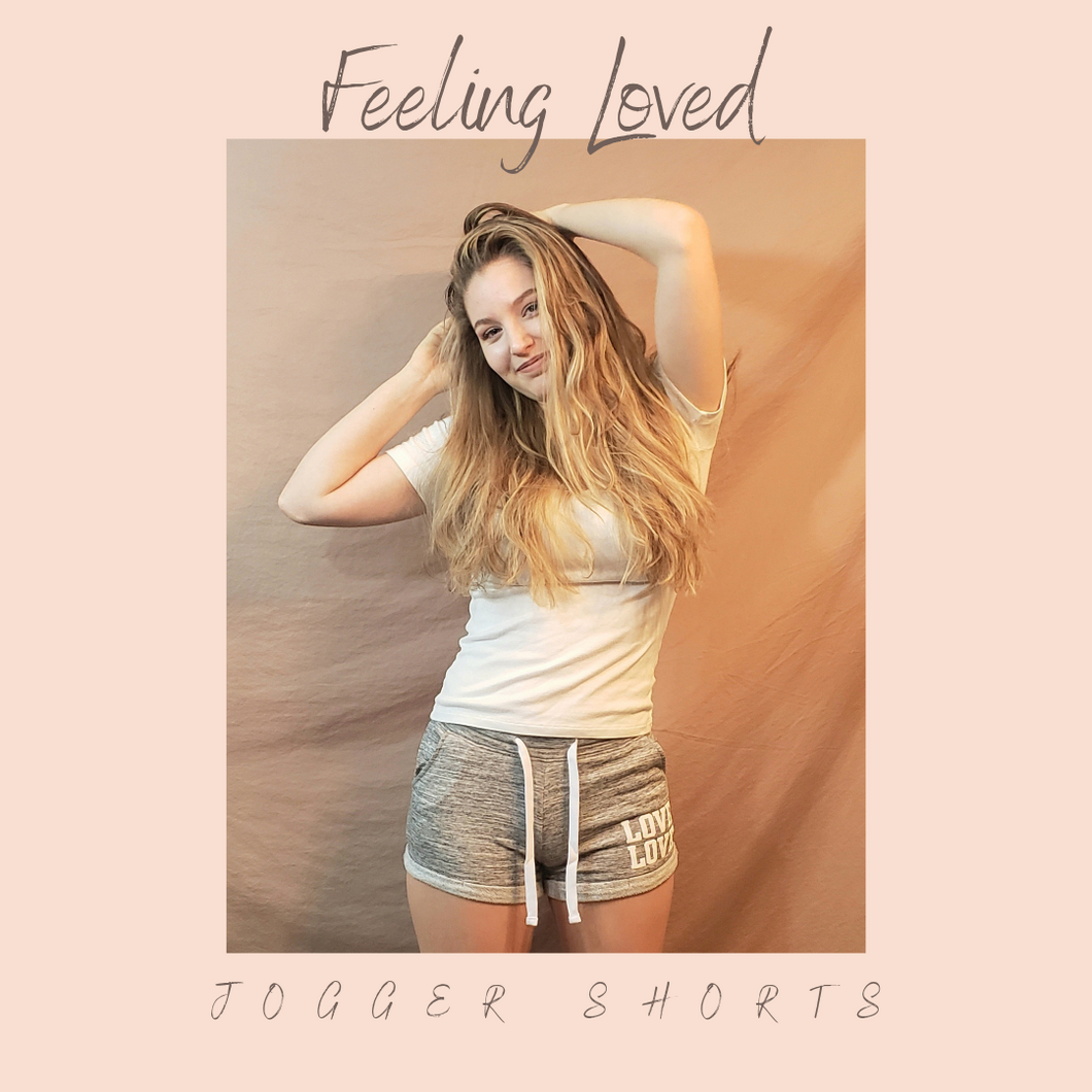 <transcy>Shorts jogger "Feeling Loved" (gris)</transcy>