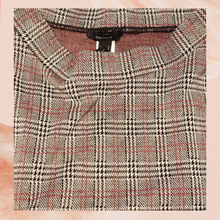 Load image into Gallery viewer, Forever 21 Glen Check Plaid Mini Skirt Medium (Pre-Loved)

