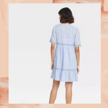 Carregue a imagem no visualizador da Galeria, Knox Rose Light Blue Embroidered Dress Medium
