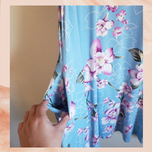 Carregue a imagem no visualizador da Galeria, NWOT Light Blue Floral Print Tank Dress Size XL
