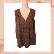 Load image into Gallery viewer, Lucky Brand Olive Floral Lace Tank Top XL (Pre-Loved)
