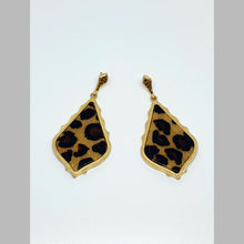 Load image into Gallery viewer, &quot;Moxie&quot; (Leopard) Earrings
