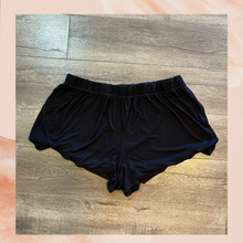 Load image into Gallery viewer, Old Navy Black Soft Lounge Shorts (Pre-Loved) Size 2X
