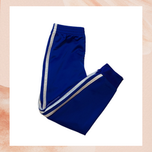 Carregue a imagem no visualizador da Galeria, Royal Blue Adidas Jogger Sweatpants (Pre-Loved) Boys Size 5
