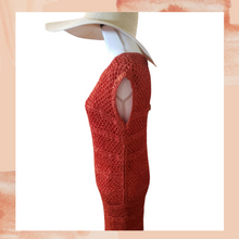 Carica l&#39;immagine nel visualizzatore della galleria, J. Mangnin Vintage Rust Crochet Net Shift Dress (Pre-Loved)
