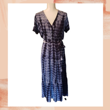 Load image into Gallery viewer, Knox Rose Blue Tie Dye Maxi Dress Small
