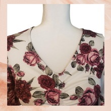 Load image into Gallery viewer, Ultra Flirt Ruched Front-Tie Crop Top XS (Pre-Loved)
