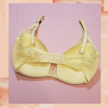 Load image into Gallery viewer, Victoria&#39;s Secret Yellow Lace Incredible Plunge Bra 32DDD
